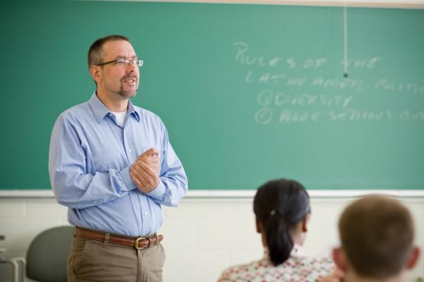 Concurso público p/professor Centro de Ciências Agrárias, Ambientais e Biológicas