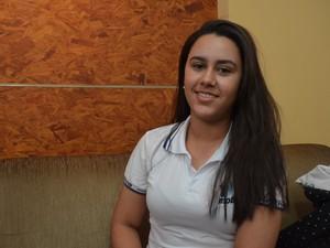 Estudante Naara Lígia, de 16 anos (Foto: Krystine Carneiro/G1)