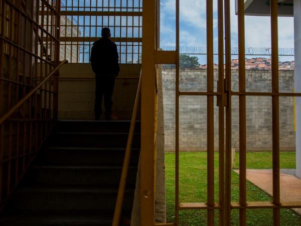 Adolescente pretende voltar à escola e seguir no trabalho (Foto: Victor Moriyama/G1)