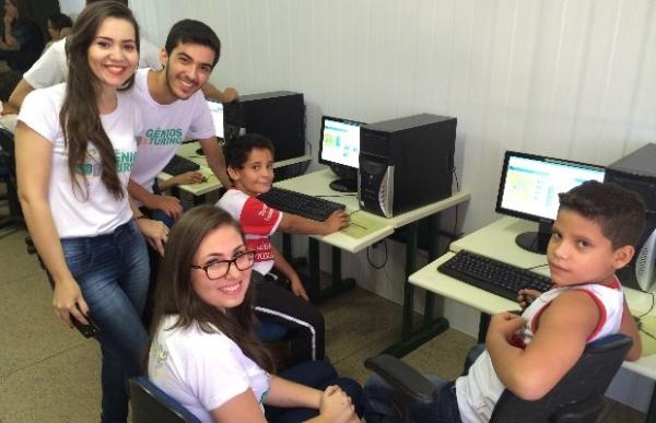 Projeto Gênios de Turing ensina programação para crianças do ensino fundamental em Ceres, Goiás (Foto: Vitor Santana/G1)