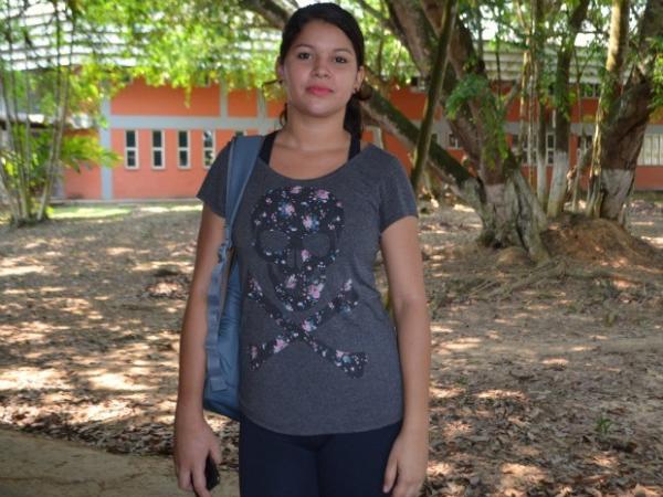 Paula Gadelha cursa Educação Física e teme correria na hora da aplicação de conteúdos (Foto: Quésia Melo/G1)