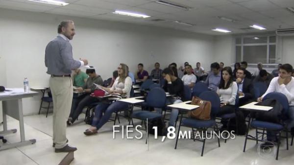 Fies recebe crédito extra e abre inscrições para renovar contrato