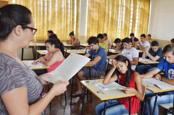 Unespar encerra provas do vestibular com tranquilidade